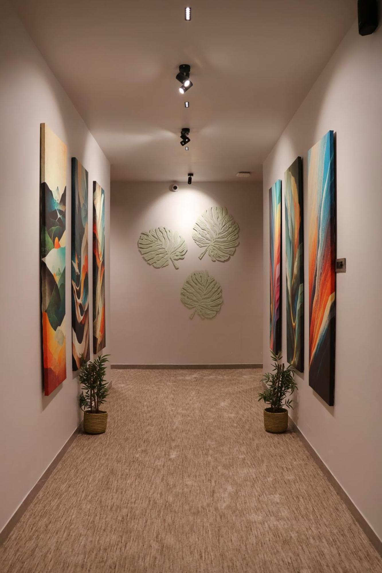 Labels Hotel Нагпур Экстерьер фото